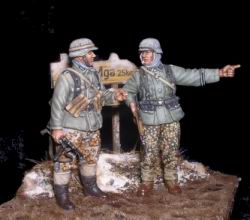 SO_35030_135_Waffen SS Prussia 1945 (2 fig)1.jpg